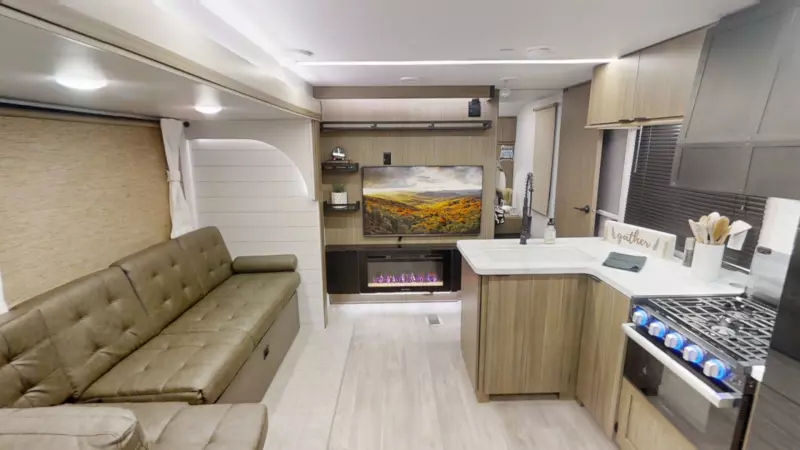 32BHDS Floorplan Main Room